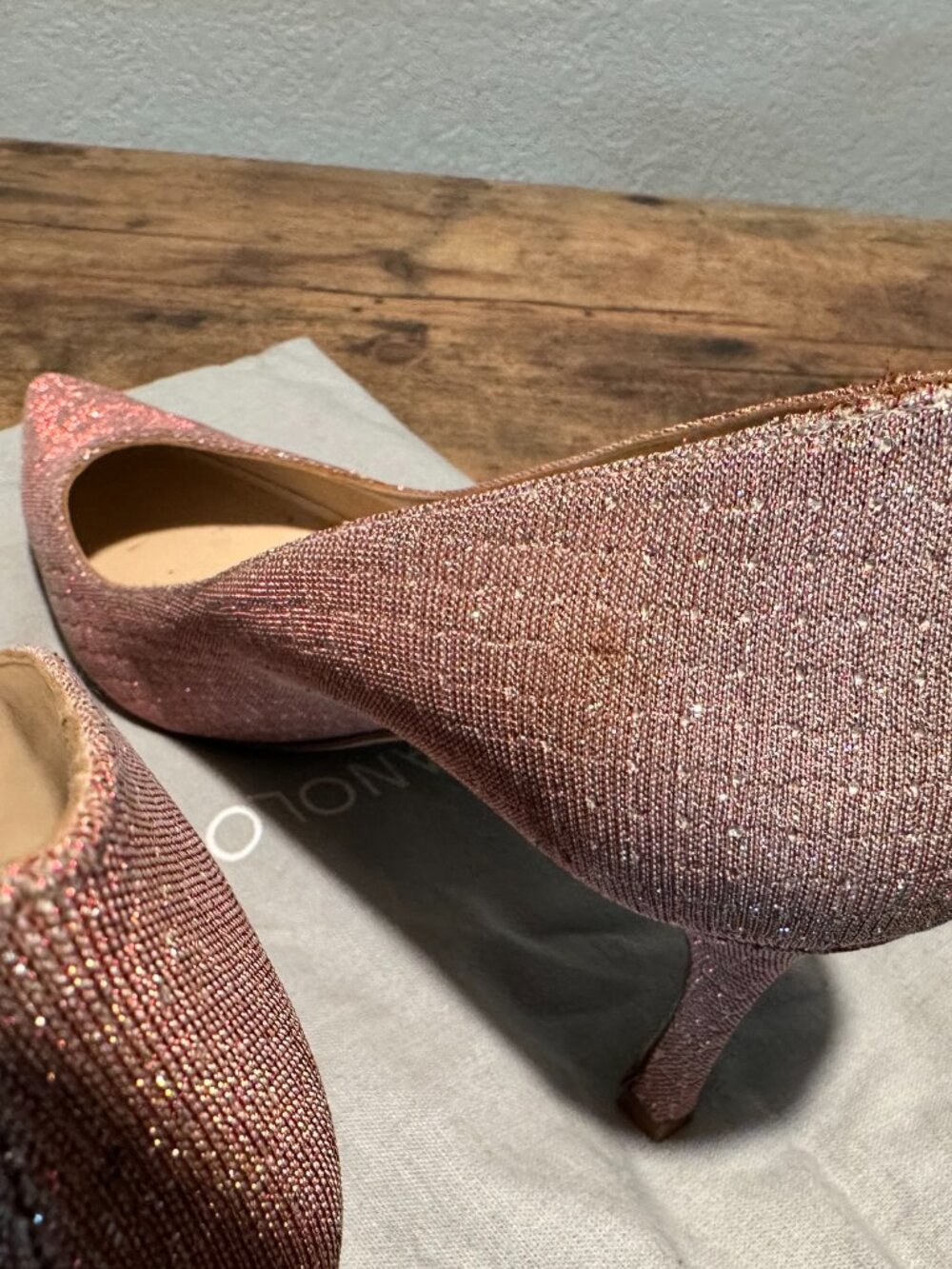 Manolo Blahnik BB Glitter Pointed Toe Pump EU 41 Rose Gold Pink Sparkle Stiletto - Picture 7 of 11
